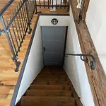 شقة فندقية Na Nebi 187