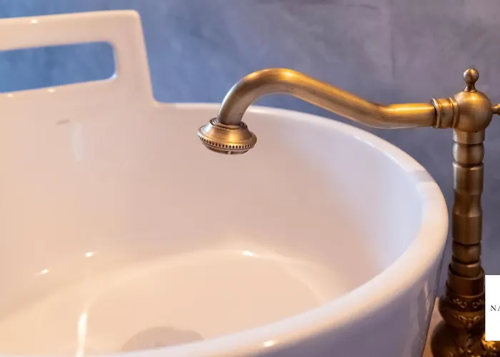 شقة فندقية Na Nebi 187