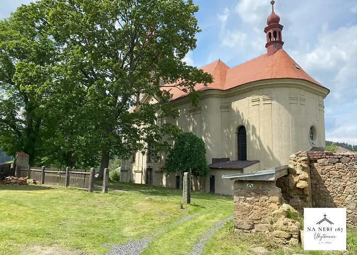 شقة فندقية Na Nebi 187 Bečov nad Teplou