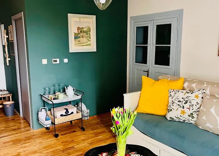 شقة فندقية Na Nebi 187 3*